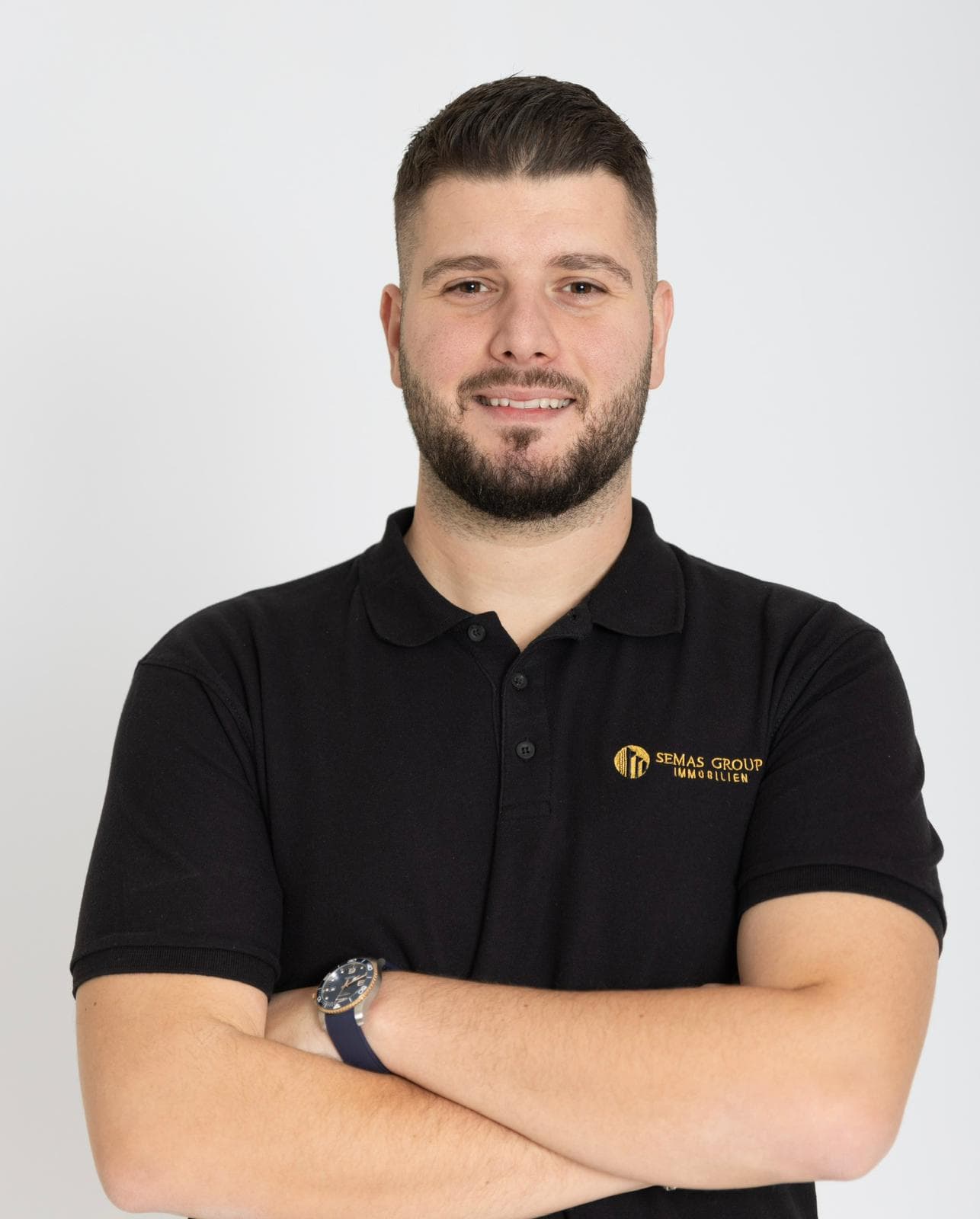 Porträt von Semir Ajdini, Geschäftsführer und Gründer der Sem-maS GmbH